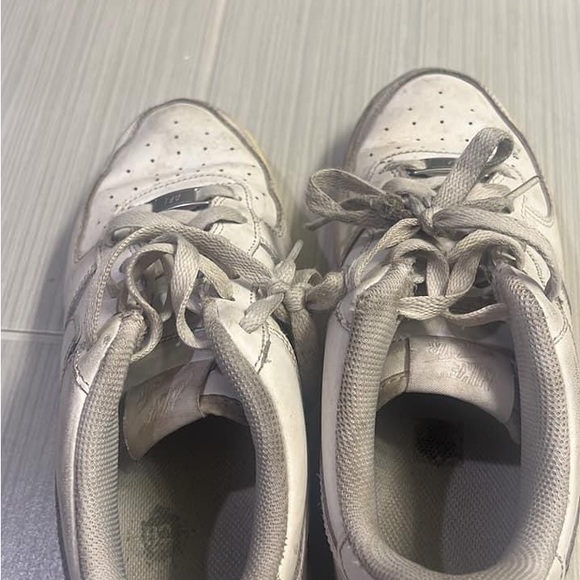 USED Nike Airforce - Picture 2 of 2